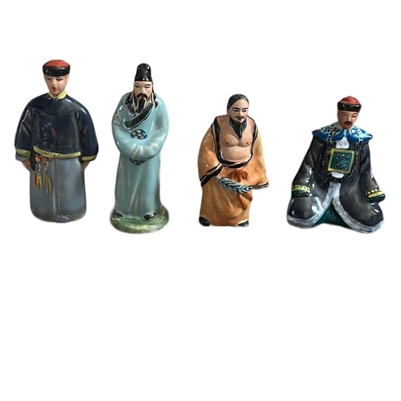 Set of Eight Vintage Hand Painted Japanese Porcelain, Asian Folk Art, Figurines - Picture 2 of 9